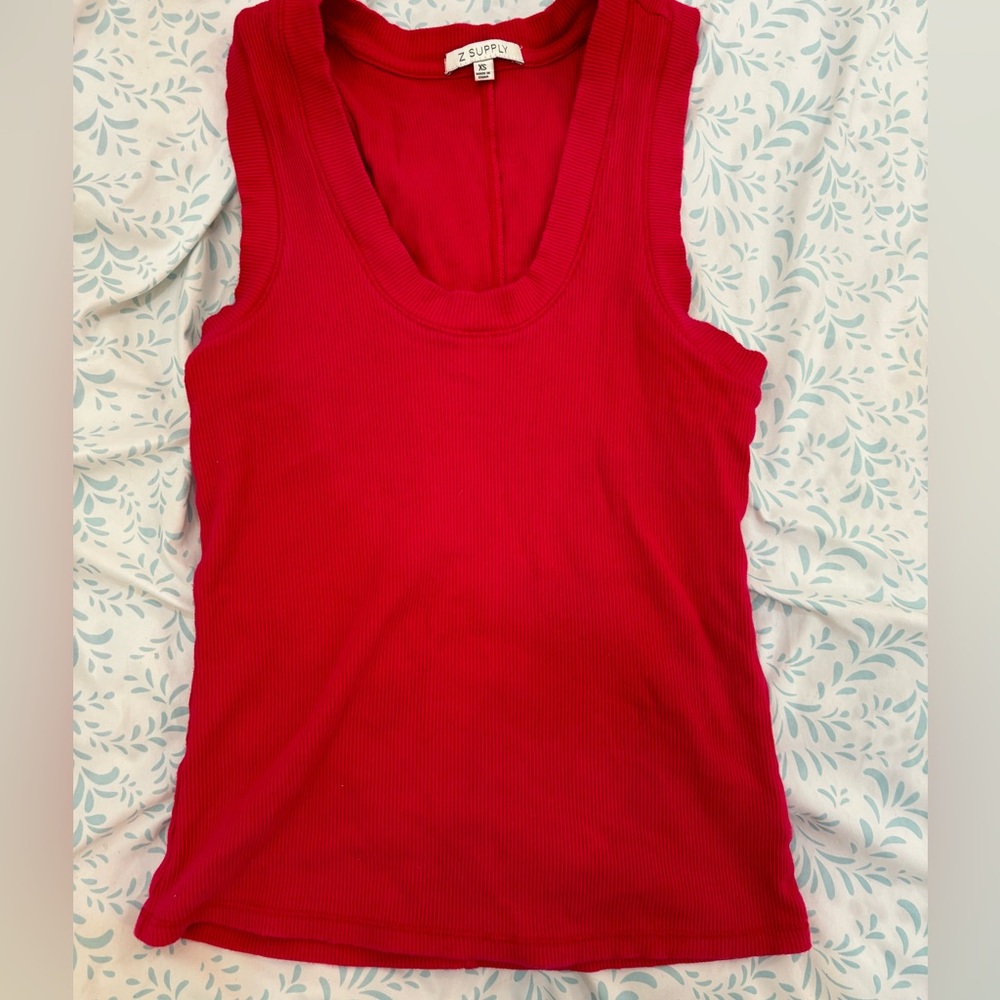 NWOT Z SUPPLY PINK SLEEVELESS TOP SIZE XS **LOOKS MORE RED IN PHOTOS**